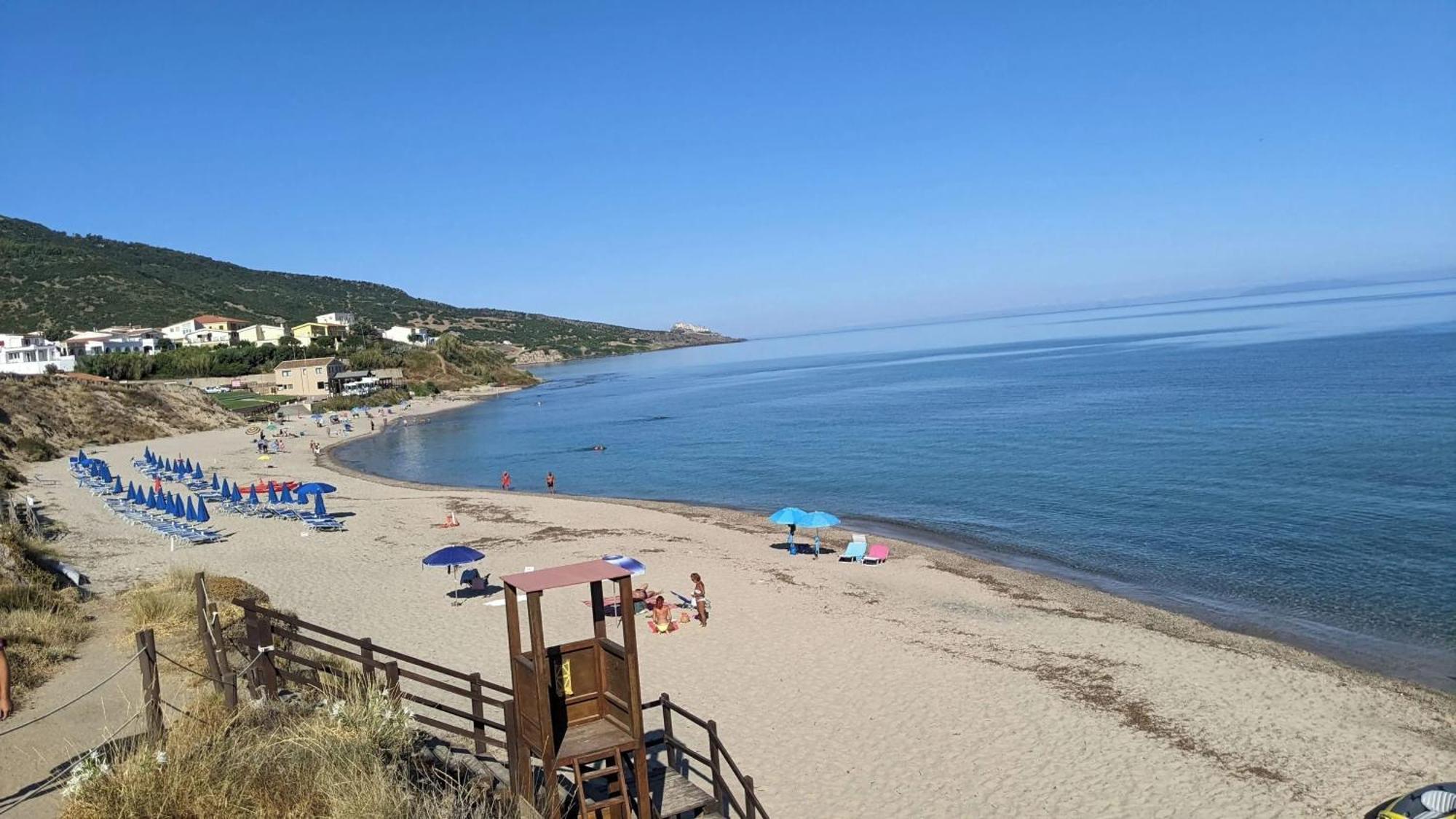 Вілла Charming House With Sea View In Valledoria Екстер'єр фото